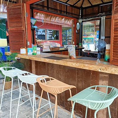 Bar & Restaurant