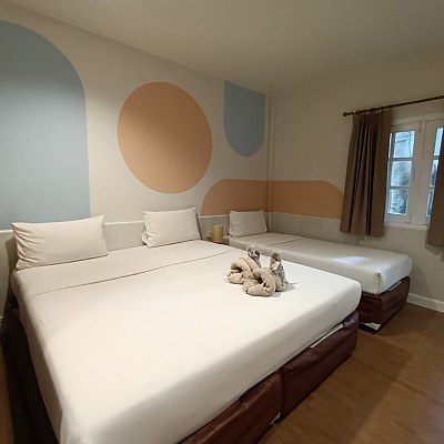 Deluxe Triple Bed Room